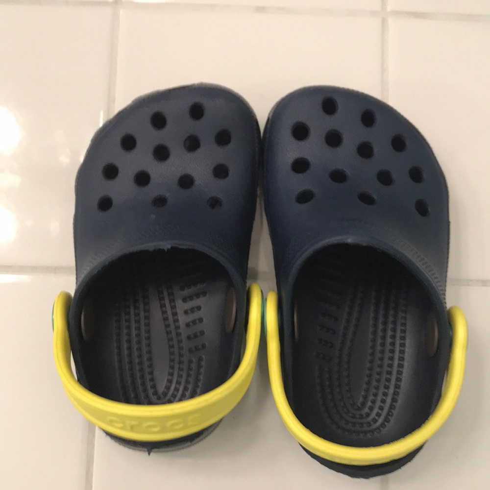 Crocs toddler 4-5